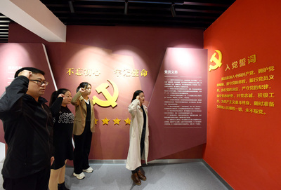 蘇灣鎮(zhèn)傾力打造黨性教育“紅色熔爐”