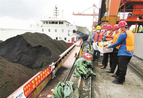 生活用品到船頭 船員生活不用愁