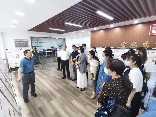 中共宜昌市委黨校 三峽干部學(xué)院 組織教職工赴市檔案館開展參觀見學(xué) 檔案話百年 活動(dòng)