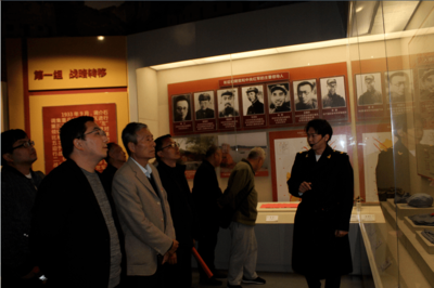 施秉 學黨史明方向有動力